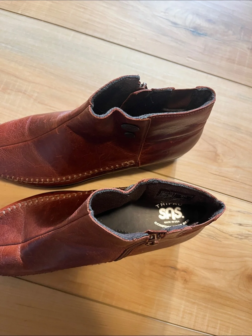 Women's Casual Leather Ankle Booties in Chestnut Brown